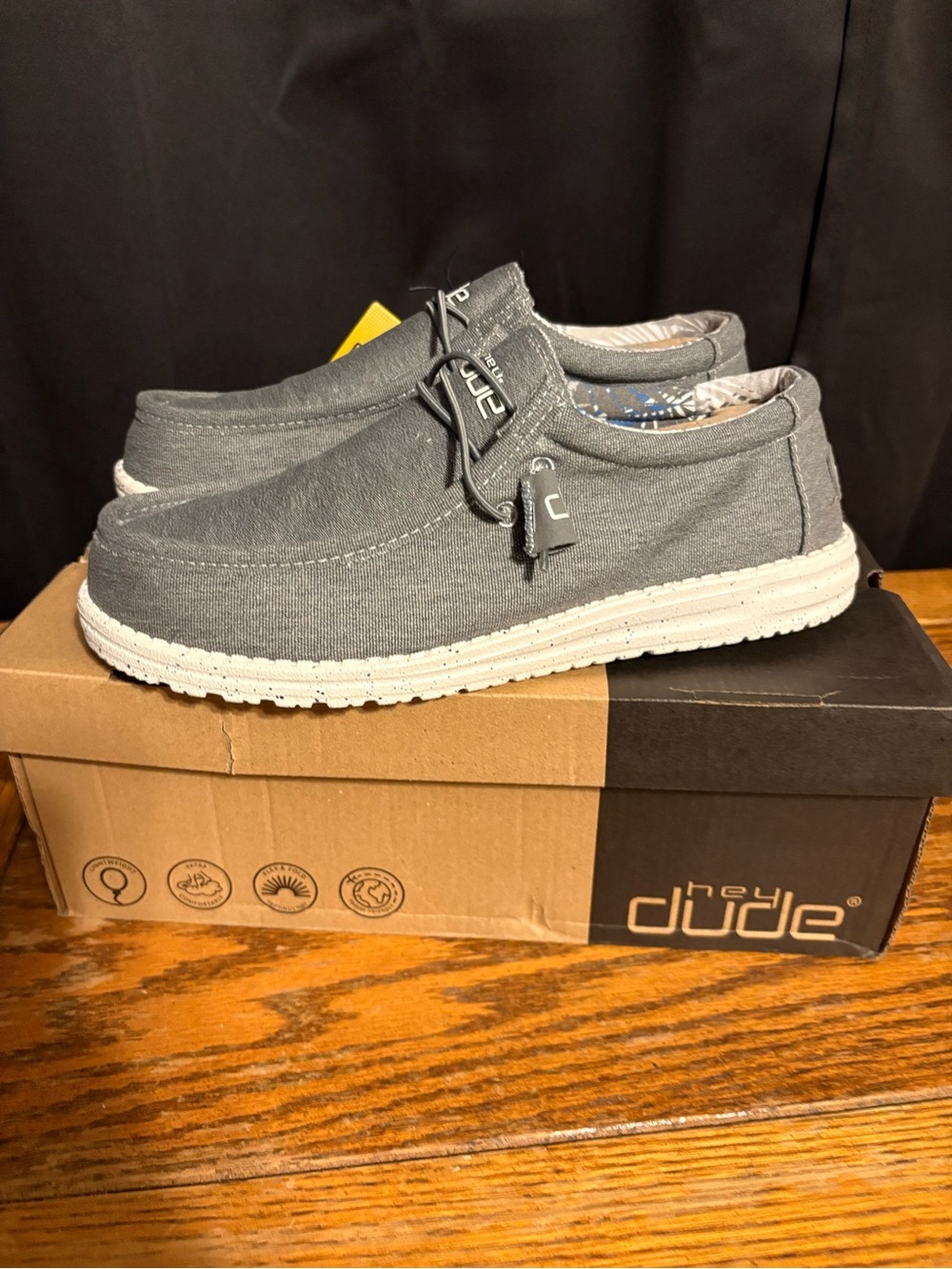 Hey Dude Men’s Wally stretch iron size 9